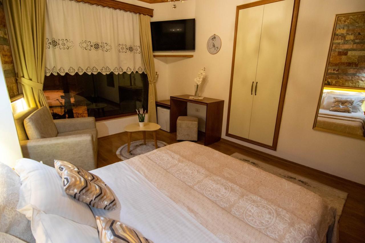 Te Kalaja Rooms Gjirokaster Exterior photo